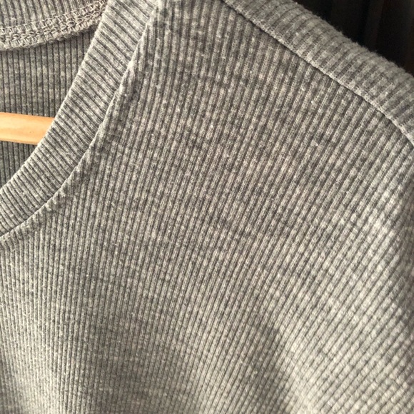 2for$8 Grey ribbed pullover - Picture 2 of 5
